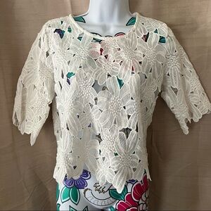 Dizzylissy White Lace Blouse